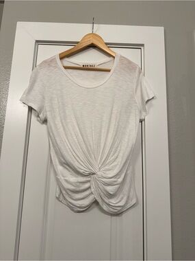 Montrez White Short-Sleeve Twist Knot Tee